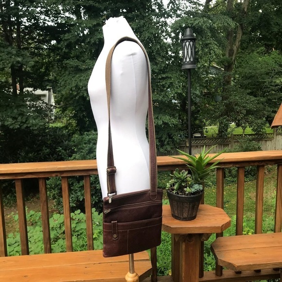 Lanchas Paris Brown Leather Crossbody - Picture 1 of 12